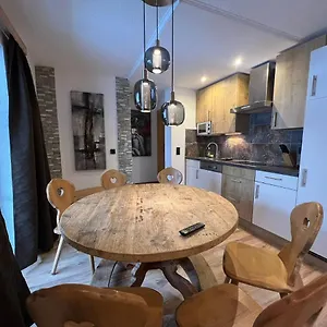 https://haus-eder-steiner.saalbachhinterglemmhotels.com