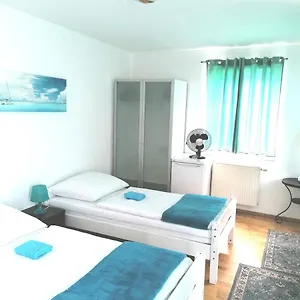 Favoriten-rooms Hostal